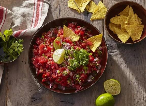 Recept: Salsa pico de gallo na Labužník.cz