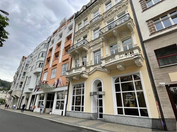 Pronájem, Prostory a objekty pro obchod a služby, Karlovy Vary