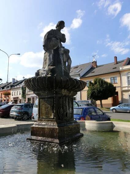 Fotogalerie • Kašna Masarykovo náměstí (Kašna, fontána) • Mapy.com