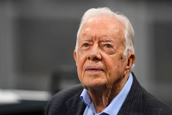 Jimmy Carter suggests Trump is an illegitimate president