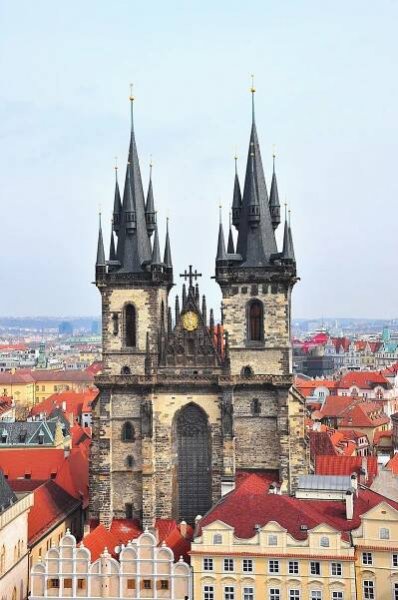 Farní kostel – Wikipedie