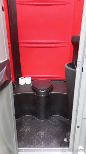 Mobilní WC