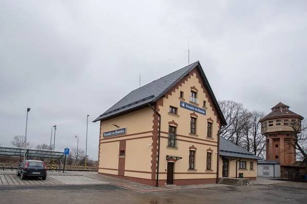 Železniční stanice v Kravařích v novém: prošla výraznou rekonstrukcí