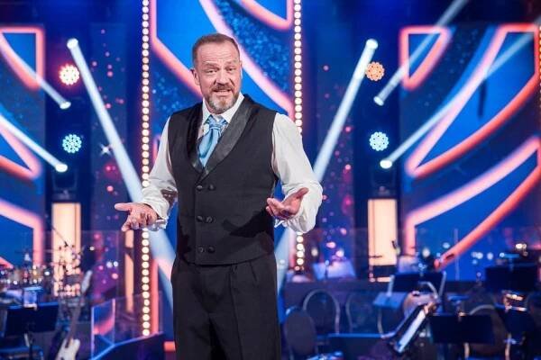 Farmář hledá ženu? Filip Blažek pobavil fotkou "nahoře bez"... a s pořádným lilkem!