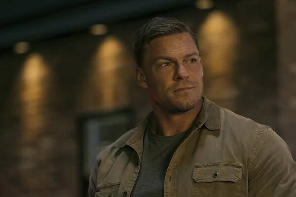 Reacher - Jedna fotka řekne víc než tisíc slov (S02E03) (2023)