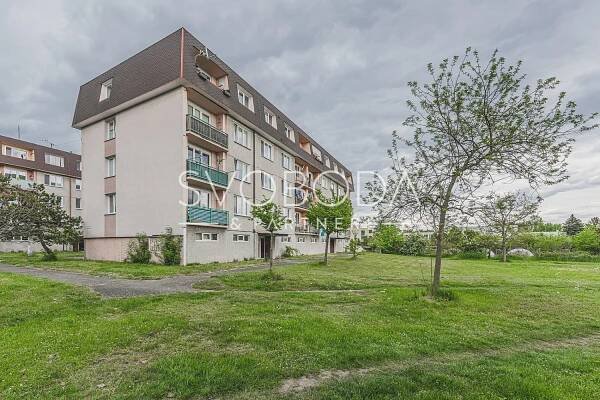 Prodej Byt 4+1, Pouchovská, Hradec Králové - Pouchov