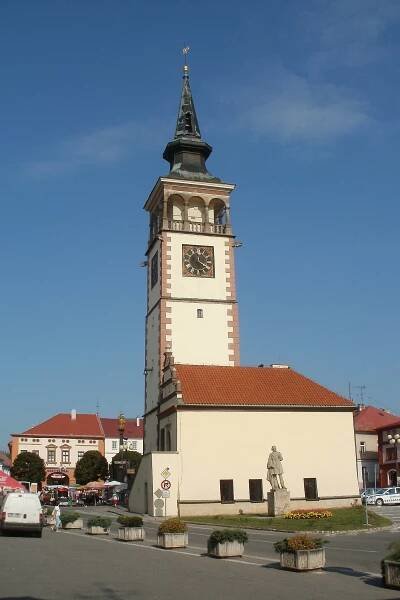 Soubor:Radnice Dobruska.JPG