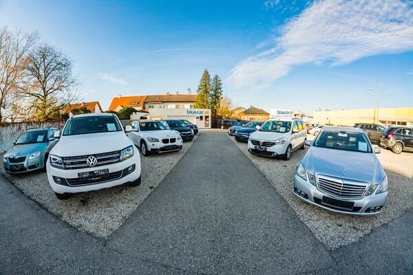 bluecar.at