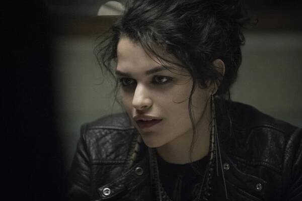 Zločin - Dobrý voják - Z filmu - Eve Harlow