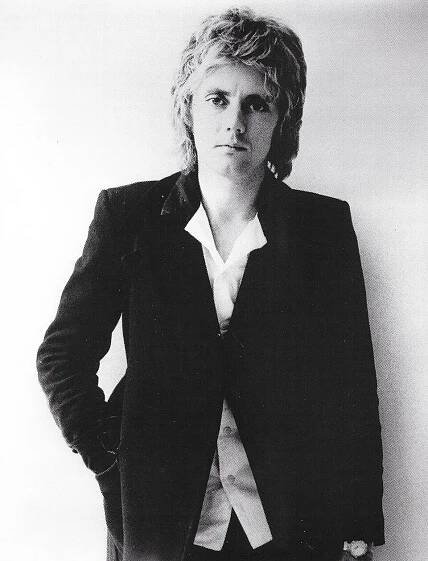 Roger Taylor (Queen drummer) - Wikipedia
