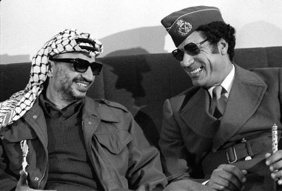 Universum History: Olivenzweig und Sturmgewehr - Das Leben des Jassir Arafat (2023)