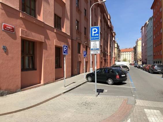 V Háji - Holešovice | Rádi cestujeme | nejen levné letenky, ubytování, zimní pobyty