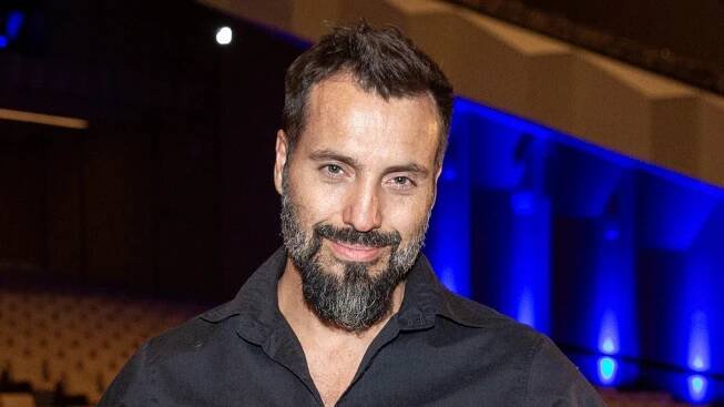 Oplácaný Václav Noid Bárta je minulostí: Zpěvák na sobě zamakal a předvedl luxusní svaly