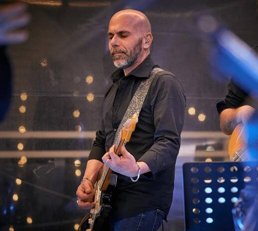 www.soundsbetterband.it – Accendi le tue serate con la nostra musica! Dai successi estivi ai grandi classici italiani, il