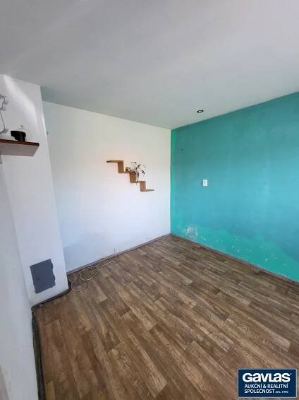 Dům 3 + 1 s volnou půdou, garáží a pozemky 891 m2 - Kovčín, okres Klatovy | Reality.iDNES.cz 