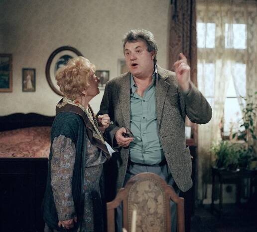 Případy podporučíka Haniky - Půlnoční vetřelec (E01) (1989)