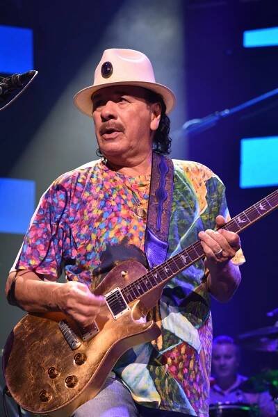 Carlos Santana 2021.jpg