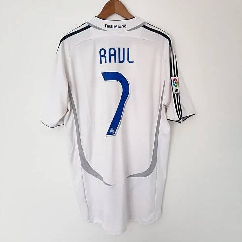 Raul-Real-Madrid-2006-2007-home-shirt