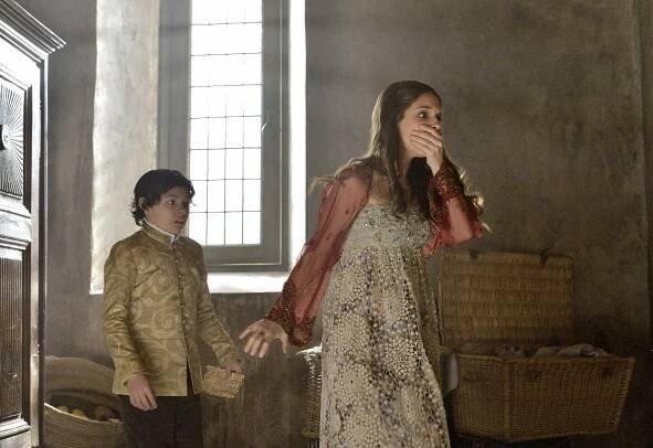 Království - Vraždění neviňátek - Z filmu - Caitlin Stasey