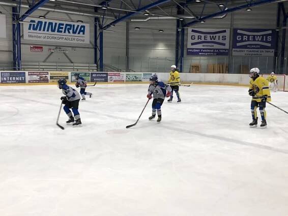 Mistrovské utkání MBK Vyškov vs HC Lvi Břeclav | Městský Bruslařský Klub Vyškov