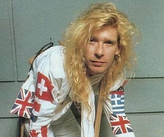 Steve Clark Biography