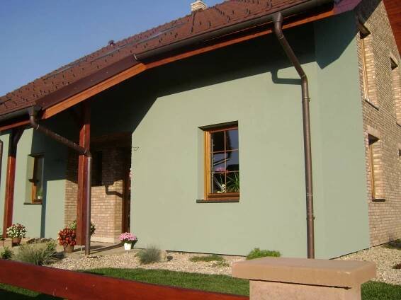 Zelená fasáda. Budu vděčná za inspirativní fotky - Fasáda a venkovní omítka | Modrastrecha.cz