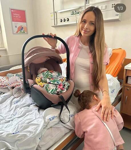 Tragédie krásné finalistky Miss ČR: Po porodu jí praskl silikon a čeká jí čtvrtá operace!