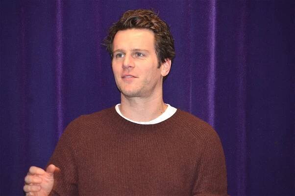 Jonathan Groff – theaterlife