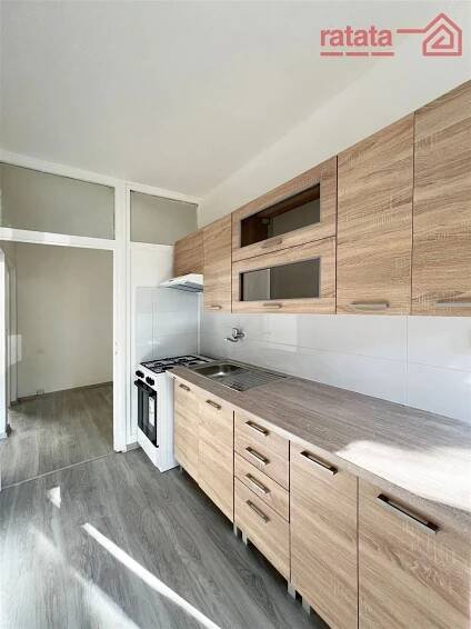 Pronájem bytu 2+1 Chomutov 11 500 Kč za měsíc, foto 1