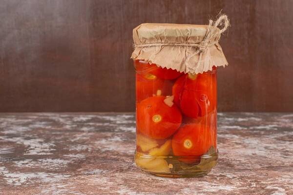 Zavárané cherry paradajky