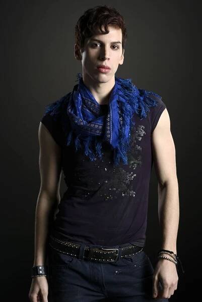 Jordan Gavaris and Dylan Bruce Talk ORPHAN BLACK