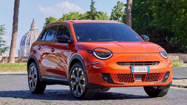 Fiat ukázal nový elektromobil 600e