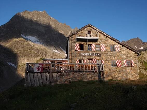 Hütten | Piz Buin Alpin | Bergführer und Skiführer | Bergtouren Tirol