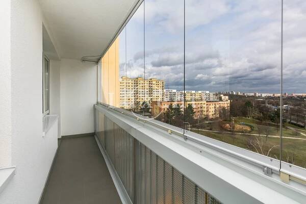 Pronájem bytu 3+1/L, 78 m2, Praha 11 - Háje | Luxent