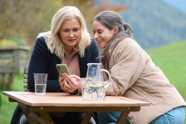 Lena Lorenz - Vor aller Augen - Z filmu - Judith Hoersch, Liane Forestieri
