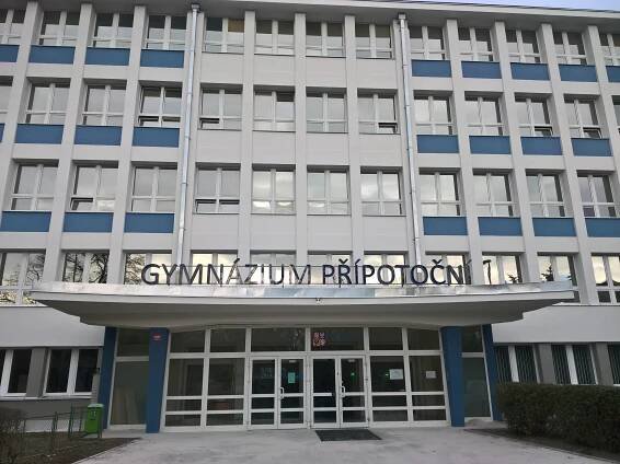Gymnázium Praha 10, Přípotoční