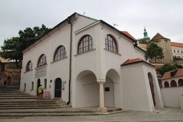 Mikulov - Synagoga - Kostel