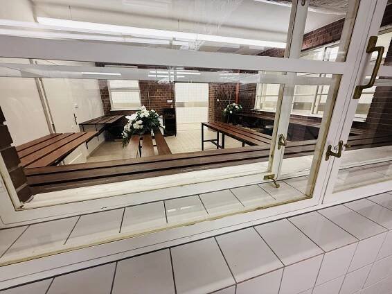 Unikátní pohled do krematoria na Ústředním hřbitově. Má nové pece i chladicí box
