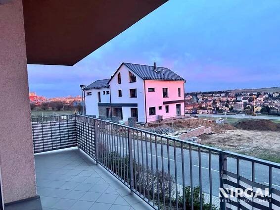 Krásný, světlý byt 3+kk (88,2 m²) s velkou lodžií, komorou a vnitřním parkovacím stáním | Nirgal