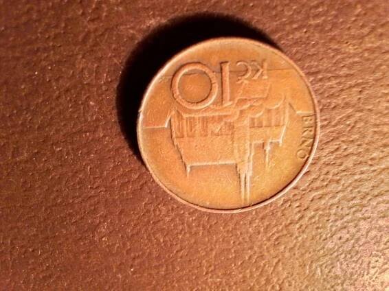 MINCE 10 KČ Z ROKU 1993 POŘÁDNĚ SI JI PROHLÉDNĚTE