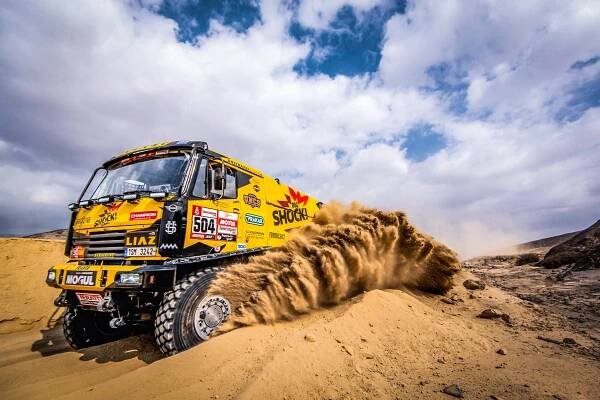 Rallye Dakar 2019: Macík bez tlumičů, Brabec bez nehod