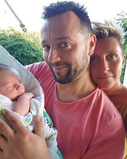 Doma se o novorozeně přetahují: Michal Kavalčík má na hlídání synka pořadník!