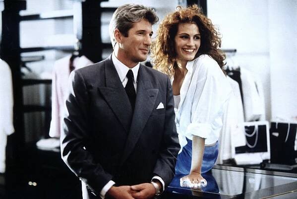Julia Roberts byla u milostných hrátek s Richardem Gerem nervózní. Tohle s ní ve filmu Pretty Woman musel udělat režisér