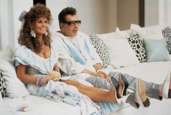 Valerie Perrine, Dick Shawn - Služka na rozkaz - Z filmu