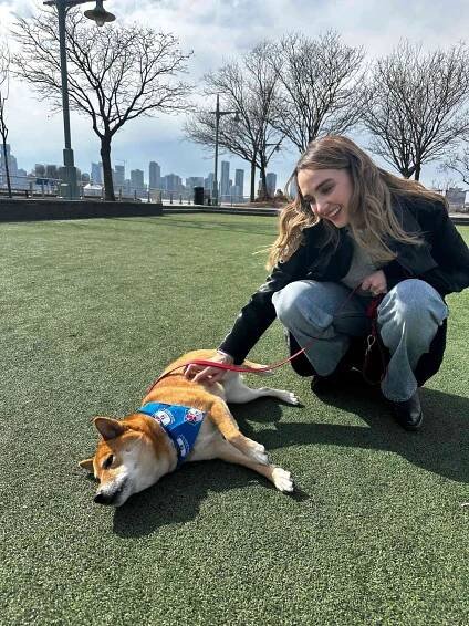 Chloe Fineman's dog Peach