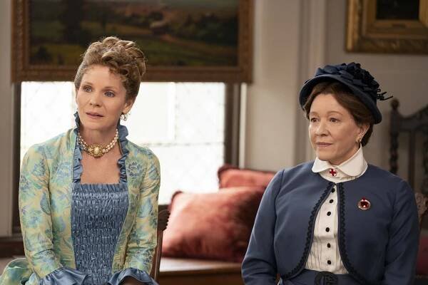Kelli O'Hara, Linda Emond - Pozlátený vek - Heads Have Rolled for Less - Z filmu