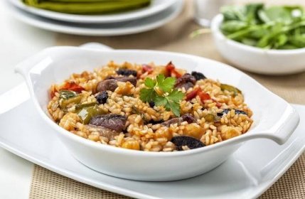 arroz de pato. rýže s kachním masem. typické jídlo z portugalska. - portugalská kuchyně - stock snímky, obrázky a fotky