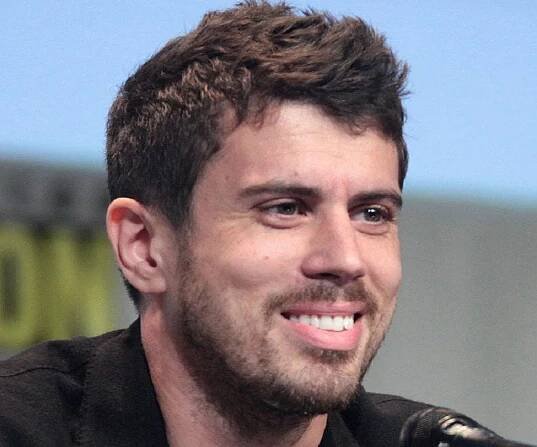 Toby Kebbell Biography - Facts, Childhood, Family Life & Achievements