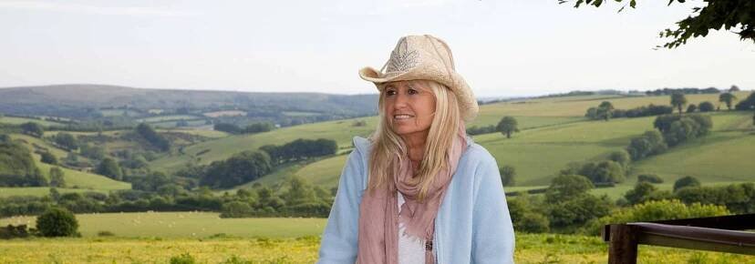 Home - Susan George - Official Website
