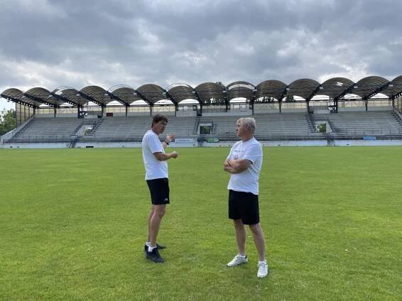 Do Drnovic se vrací profi fotbal, Vyškov se na slavném stadionu touží zachránit